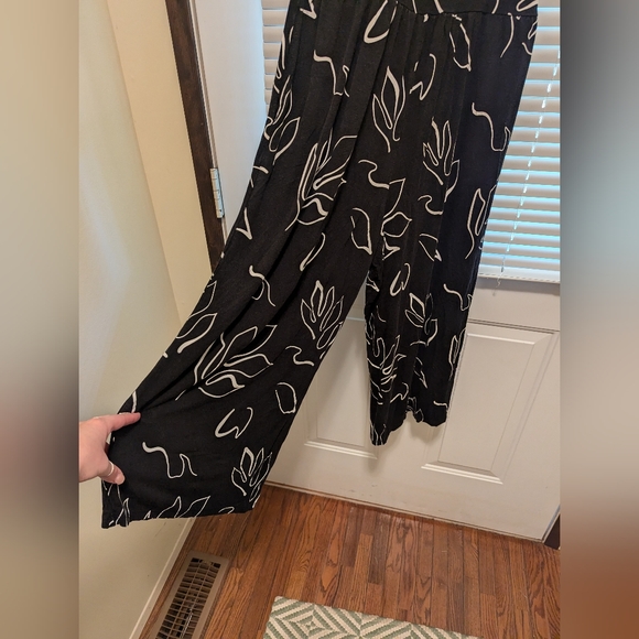 J.c&co Jumpsuit - Picture 4 of 4